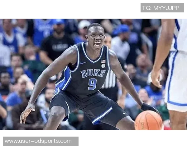 菜鸟榜眼哈珀表现亮眼贡献13分3板3助弗莱明与马卢阿奇合力助攻球队