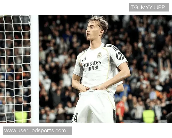 塔奇纳迪称尤文放走赫伊森是个错误并表示愿为皇马效力